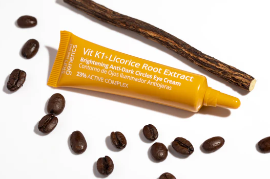Contorno de Ojos Iluminador Antiojeras con Vit K Skin Generics