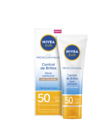 El Protector Solar Control Brillos Matificante FP50 de NIVEA SUN